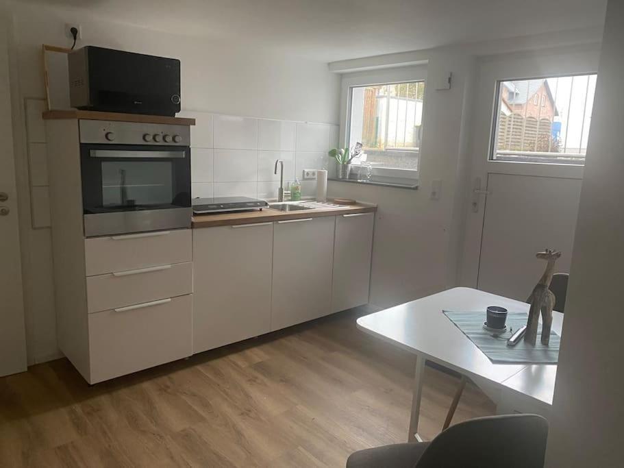 Klein Aber Oho! Neues Apartment In Stadt- Und Fuldanaehe Kassel Buitenkant foto