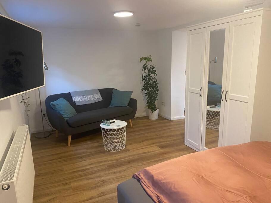 Klein Aber Oho! Neues Apartment In Stadt- Und Fuldanaehe Kassel Buitenkant foto