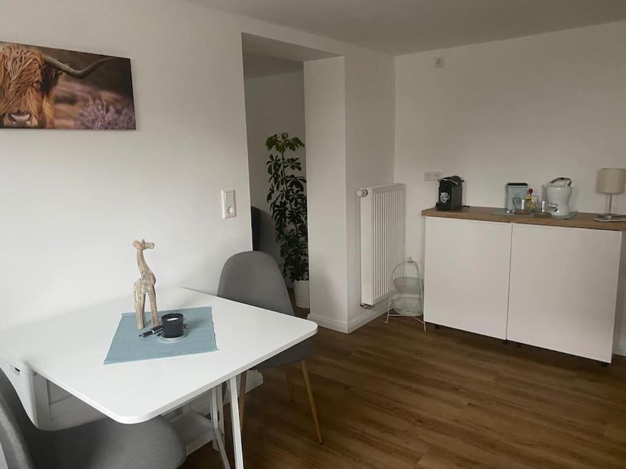 Klein Aber Oho! Neues Apartment In Stadt- Und Fuldanaehe Kassel Buitenkant foto